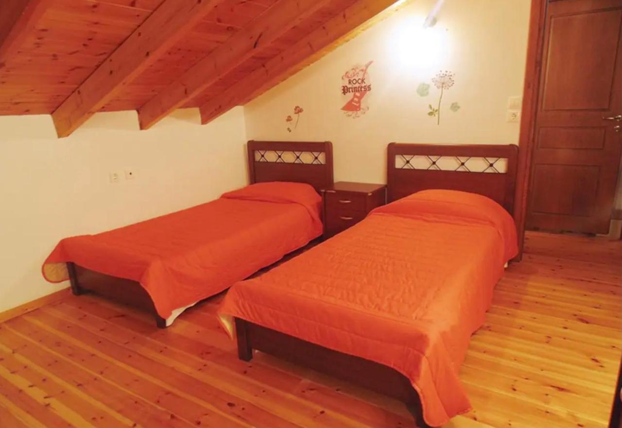 Stefanias Appartments Ágios Matthaíos المظهر الخارجي الصورة