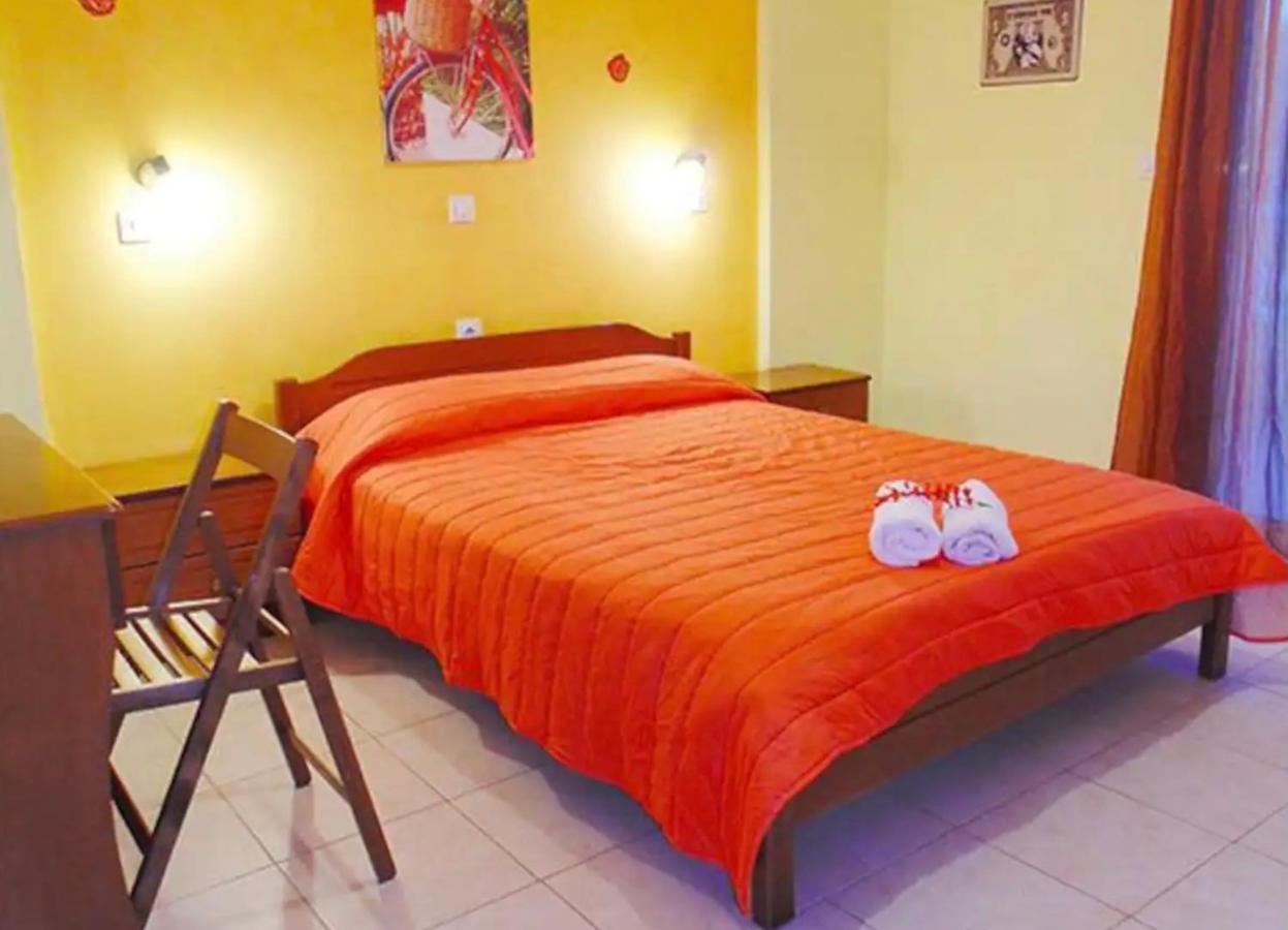 Stefanias Appartments Ágios Matthaíos المظهر الخارجي الصورة