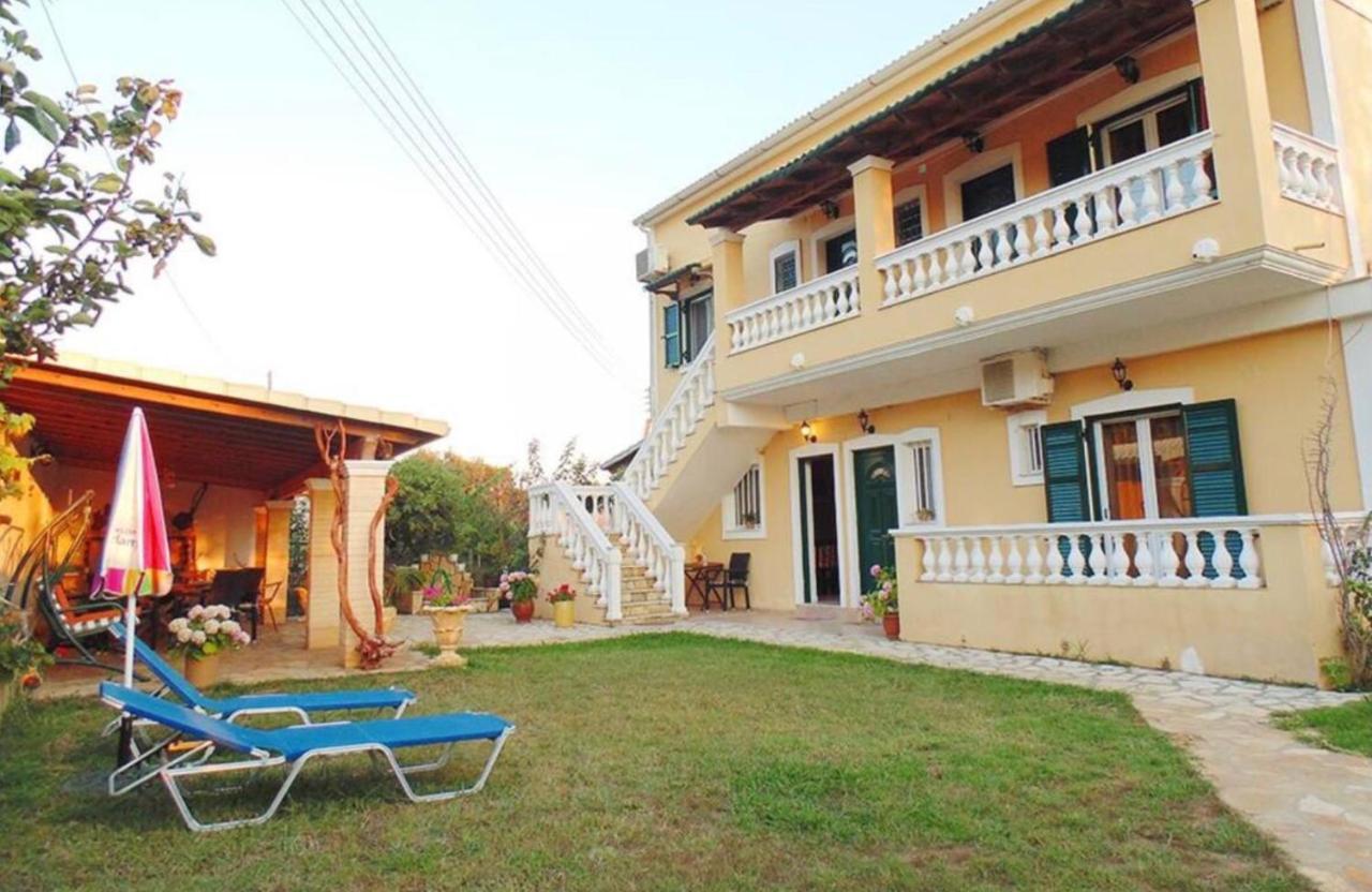 Stefanias Appartments Ágios Matthaíos المظهر الخارجي الصورة