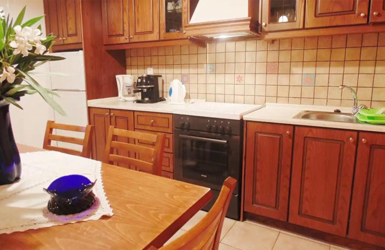 Stefanias Appartments Ágios Matthaíos المظهر الخارجي الصورة