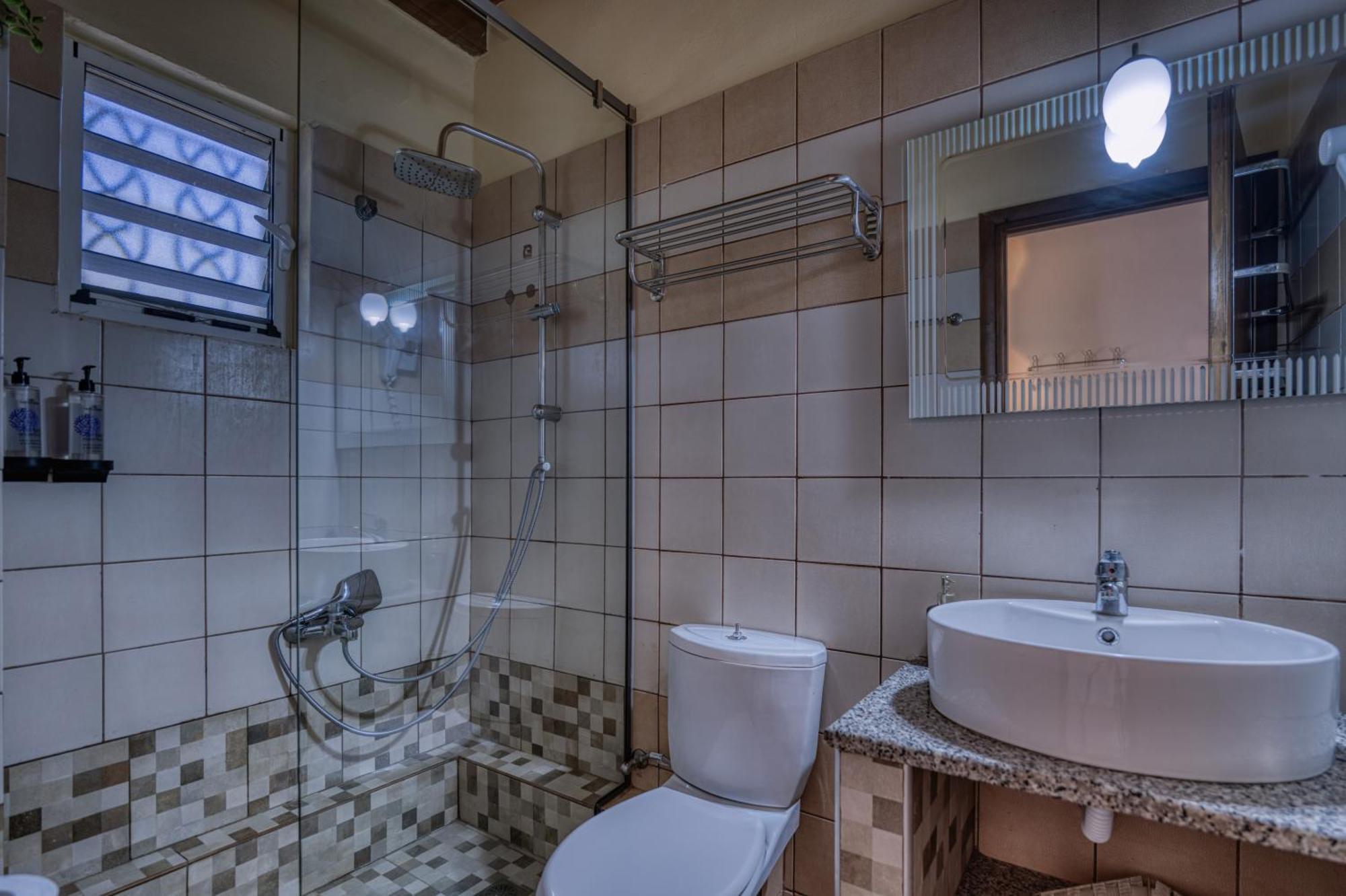 Stefanias Appartments Ágios Matthaíos المظهر الخارجي الصورة